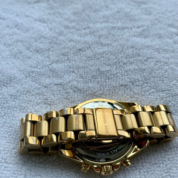 Michael Kors Bradshaw Chronograph Watch - Picture 5 of 5